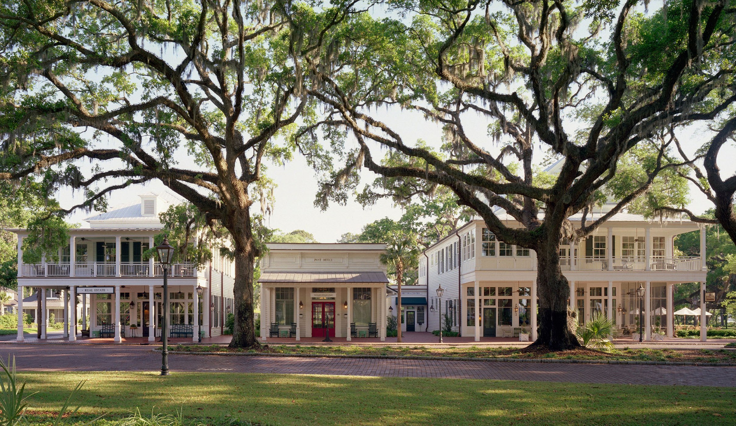 Historical Concepts Communities Towns, Villages & Hamlets